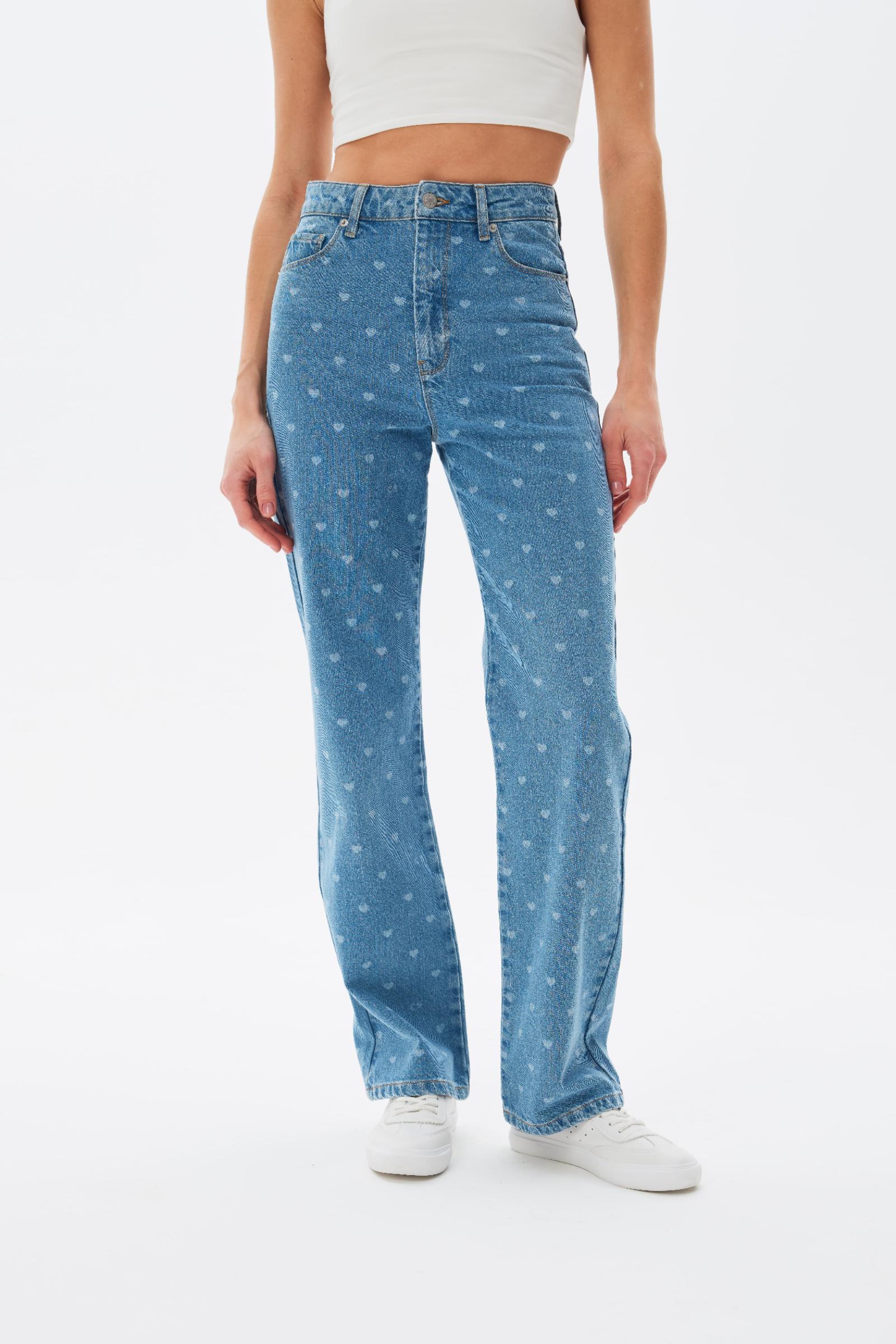 Джинсы с узором сердечко (светло-голубой) / Jeans with a heart pattern (light blue)